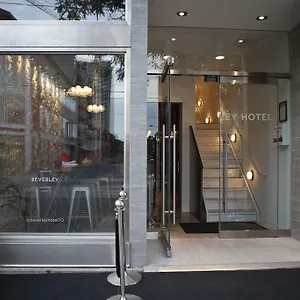 Hotel Sonder l The Beverley, Toronto